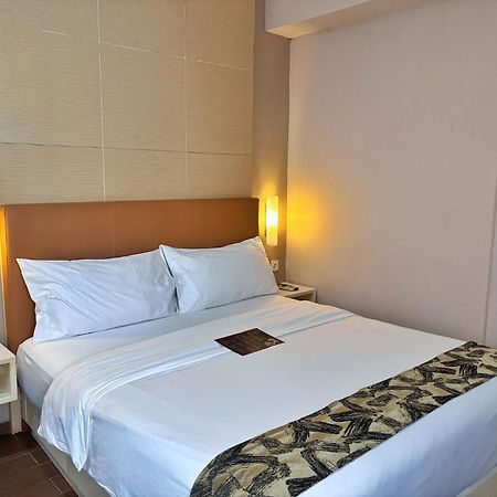 Terraz Tree Hotel Джакарта Екстер'єр фото