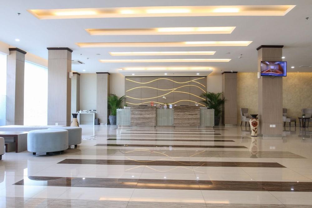 Terraz Tree Hotel Джакарта Екстер'єр фото