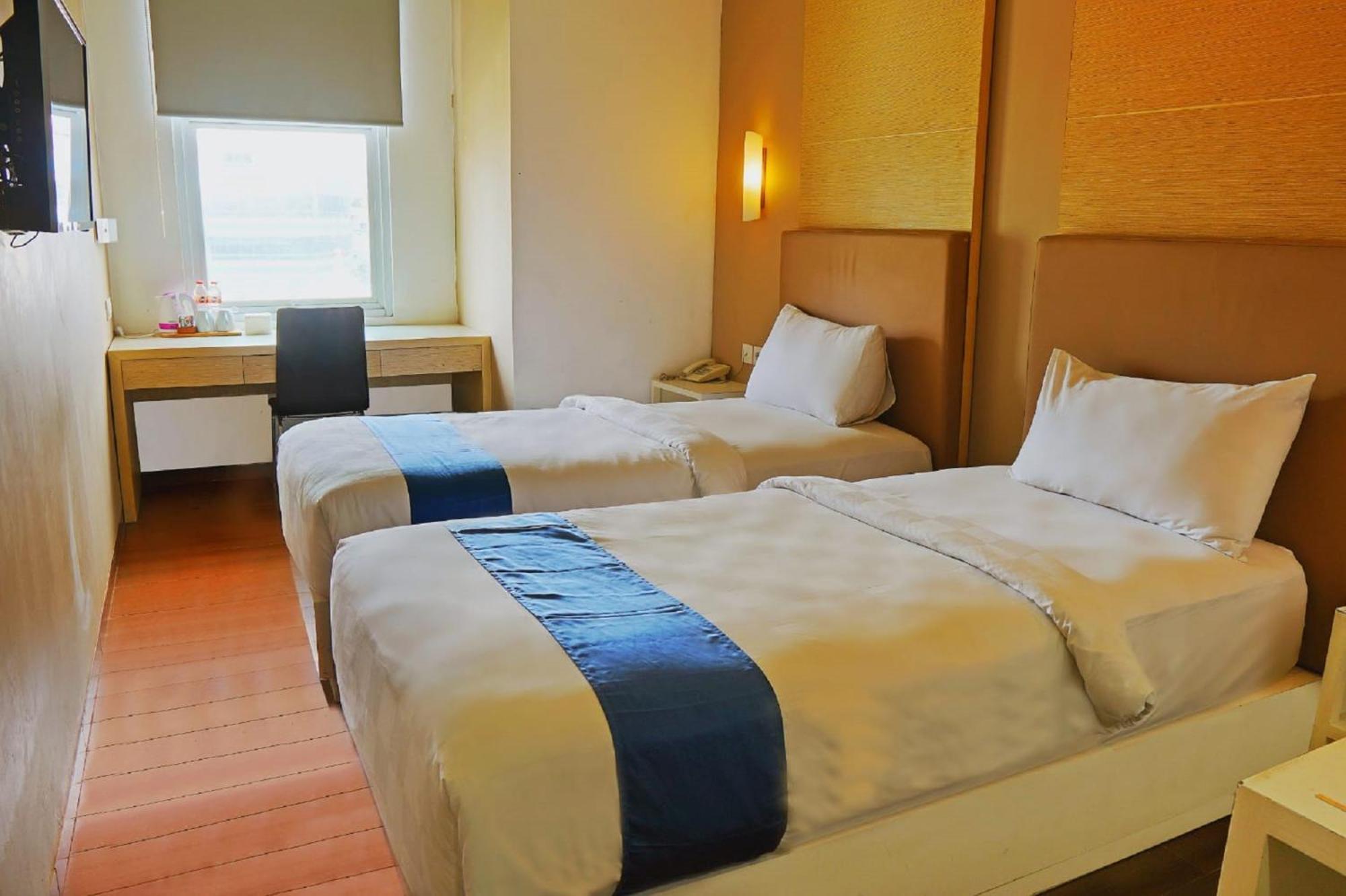 Terraz Tree Hotel Джакарта Екстер'єр фото