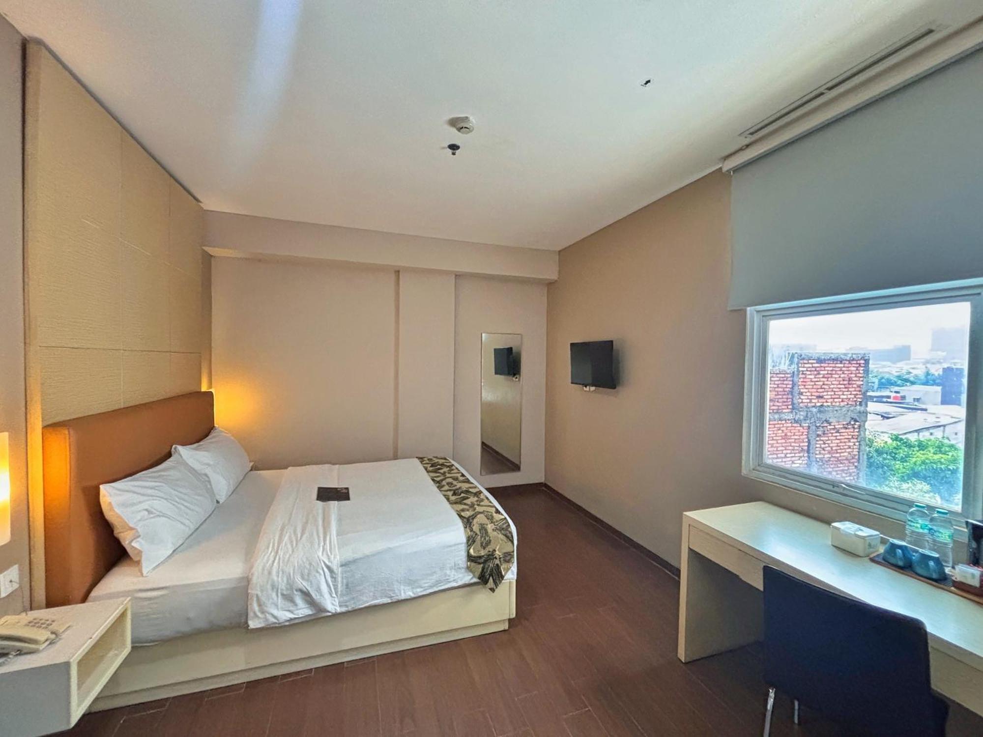 Terraz Tree Hotel Джакарта Екстер'єр фото