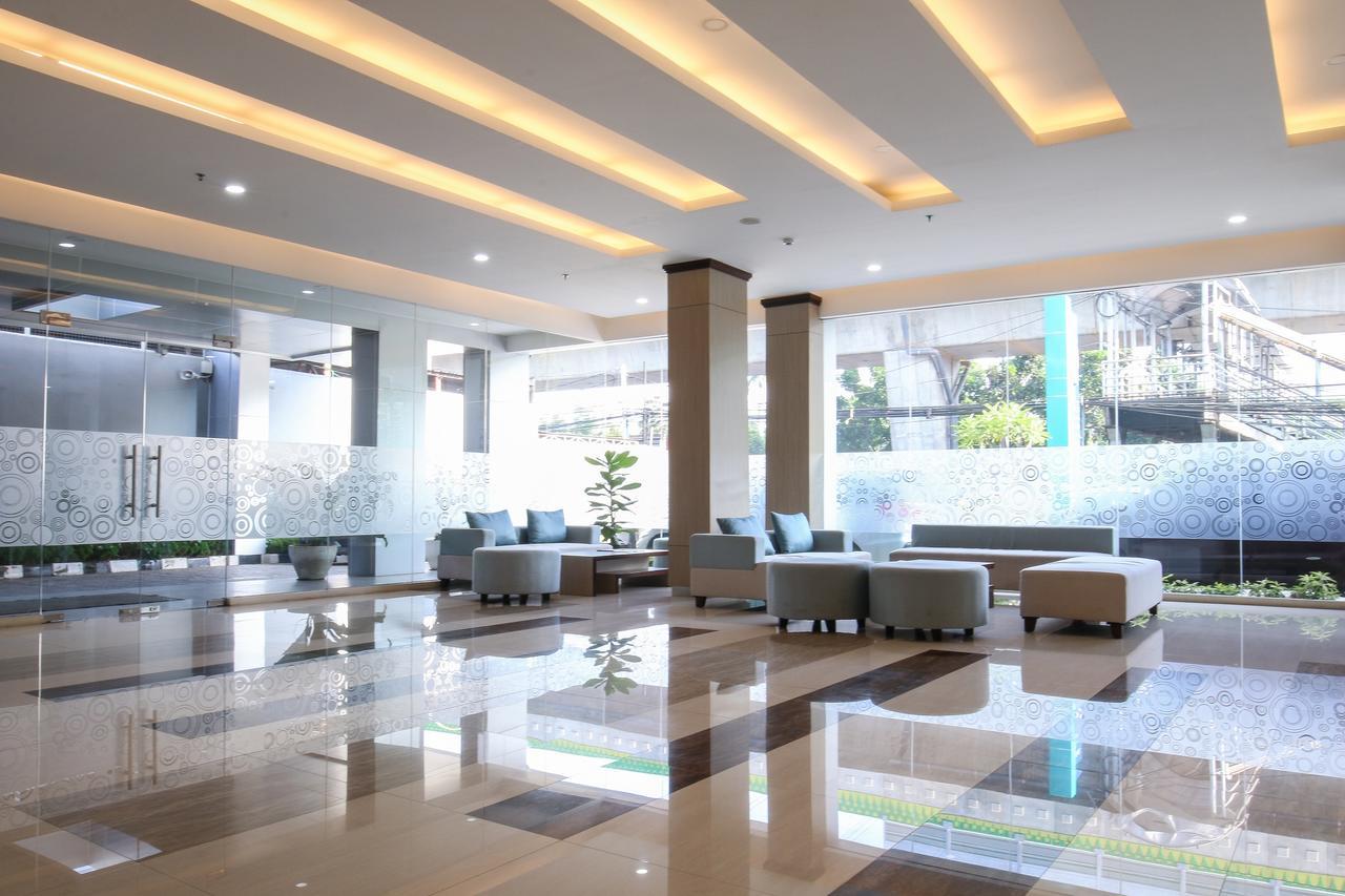 Terraz Tree Hotel Джакарта Екстер'єр фото